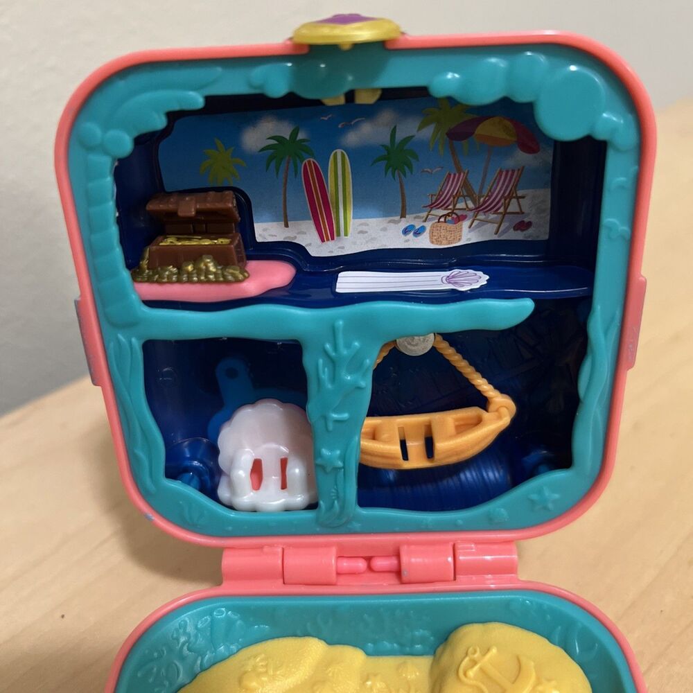 2018 Polly Pocket Mermaid Beach Cove Party Compact Doll Fin - Picture 3 of 5